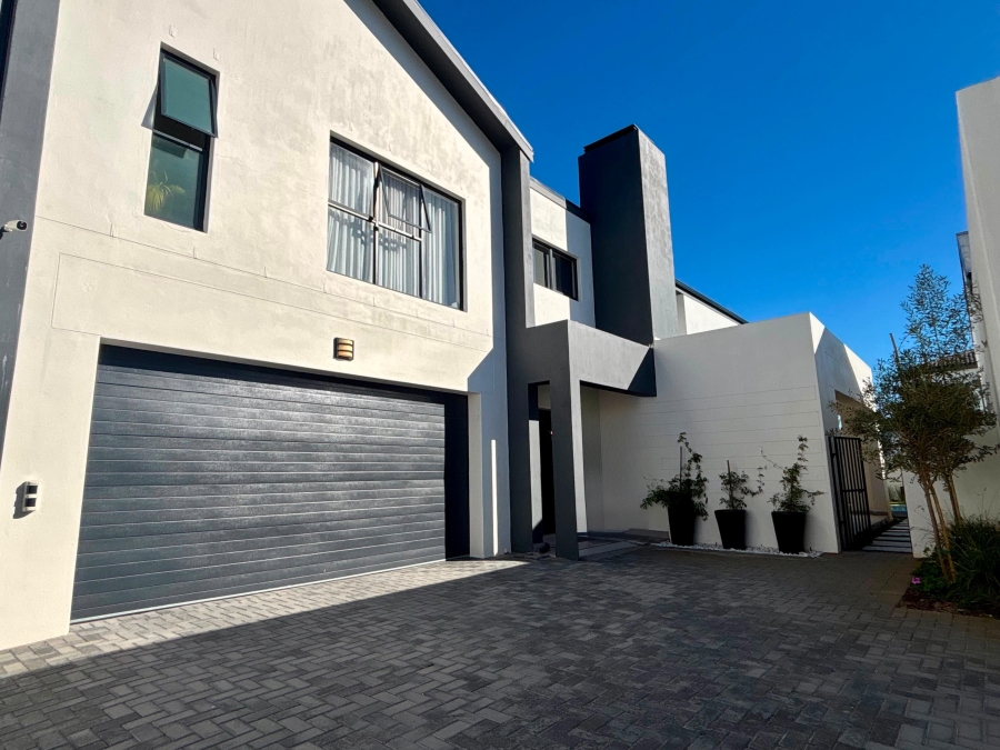 4 Bedroom Property for Sale in Sandown Western Cape